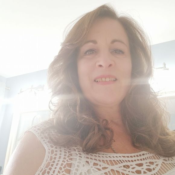 Meet your Posher, Charlene - Picture 1 of 1